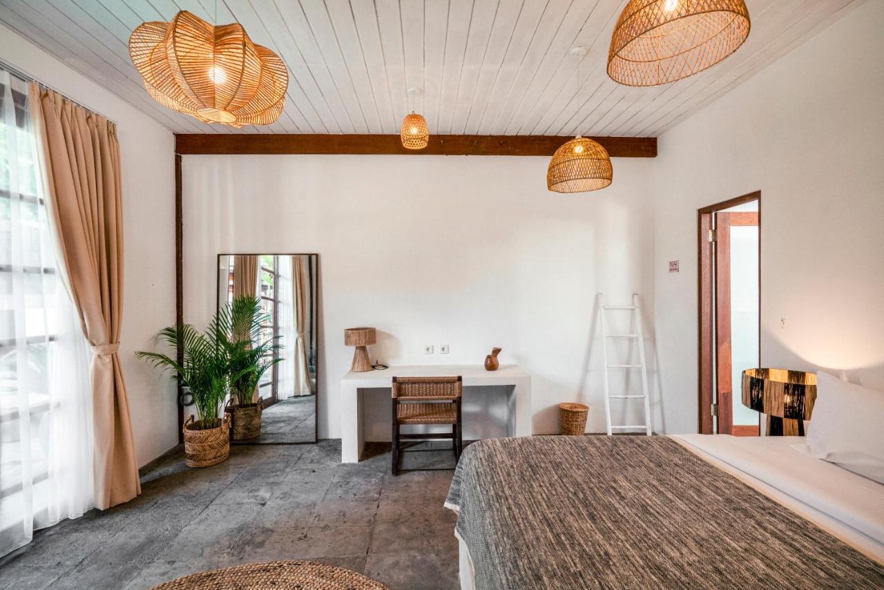 Batu Belig Living Managed By Cpm Bali Apartment Семиняк Екстериор снимка