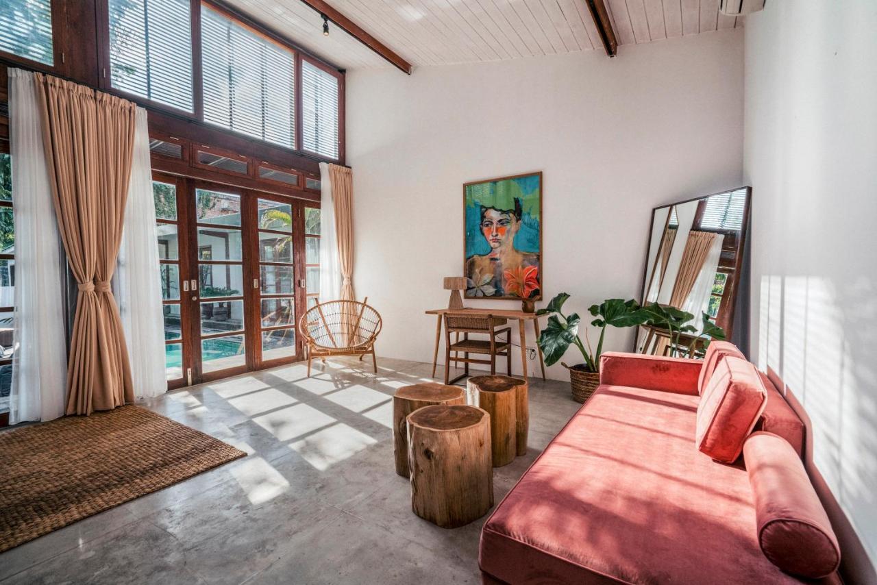 Batu Belig Living Managed By Cpm Bali Apartment Семиняк Екстериор снимка