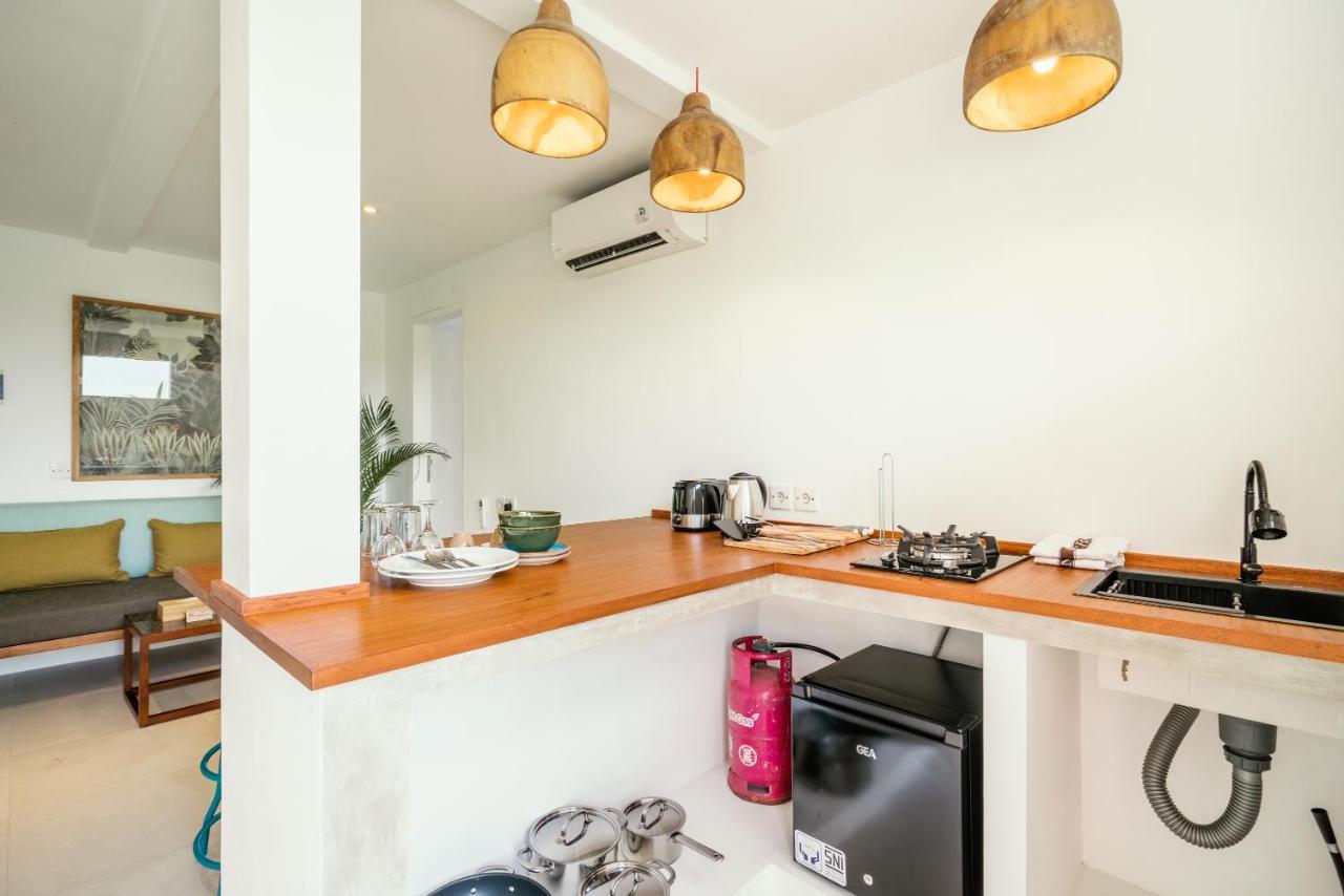 Batu Belig Living Managed By Cpm Bali Apartment Семиняк Екстериор снимка