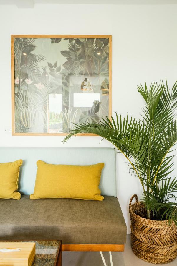 Batu Belig Living Managed By Cpm Bali Apartment Семиняк Екстериор снимка